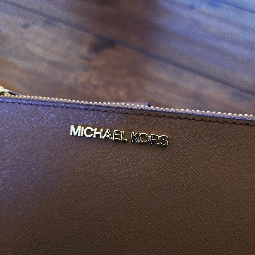 Michael Kors Jet Set Travel Large Double Zip Phone Wallet Wristlet Brown Luggage - Picture 10 of 12